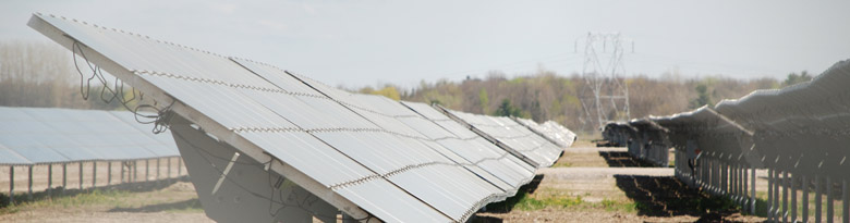 A picture of many panels at a solar farm near Arnprior, ON